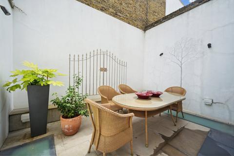 4 bedroom terraced house for sale, Radnor Walk, London