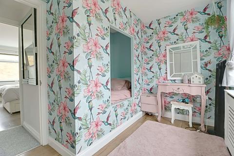 22 Pembroke Road, Basingstoke, RG23 8QH