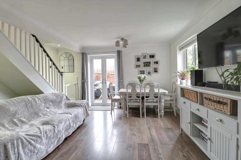 31 Thumwood, Chineham, Basingstoke, RG24 8TE