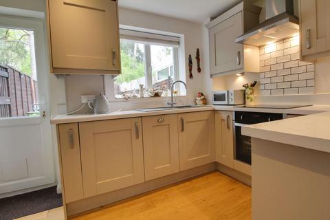 22 Birchwood, Chineham, Basingstoke, RG24 8TY