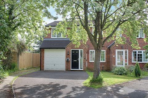 5 Birchwood, Chineham, Basingstoke, RG24 8TY