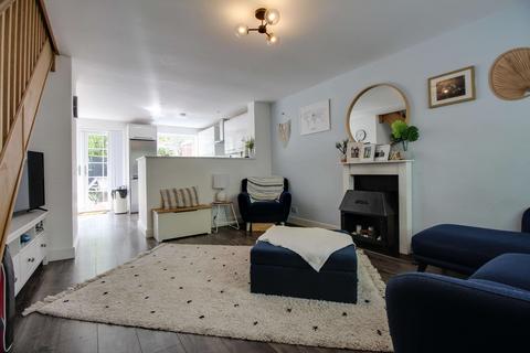 5 Birchwood, Chineham, Basingstoke, RG24 8TY