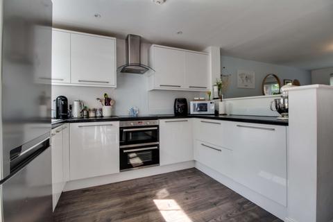5 Birchwood, Chineham, Basingstoke, RG24 8TY