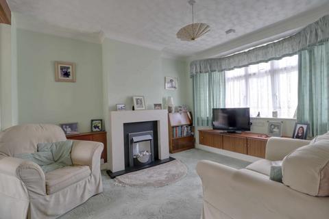 16 Bramblys Drive, Basingstoke, RG21 8UN
