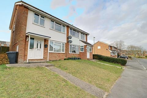 215 Britten Road, Brighton Hill, Basingstoke, RG22 4HW