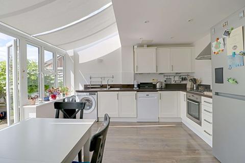 22 Burghfield Walk, Basingstoke, RG22 5AT