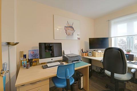 22 Burghfield Walk, Basingstoke, RG22 5AT