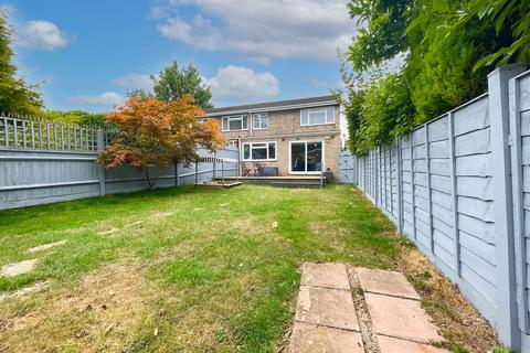 17 Coniston Road, Kempshott, Basingstoke, RG22 5HT