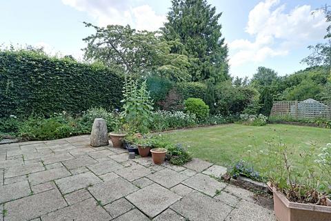10 Coniston Road, Kempshott, Basingstoke, RG22 5HS