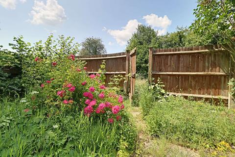 10 Coniston Road, Kempshott, Basingstoke, RG22 5HS
