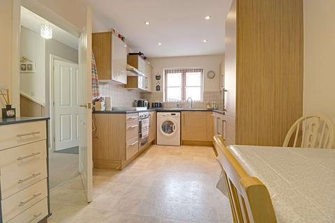 6 Downside Close, Basingstoke, RG24 9GU