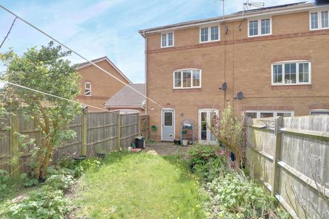 95 Ferndown Close, Beggarwood, Basingstoke, RG22 4SF