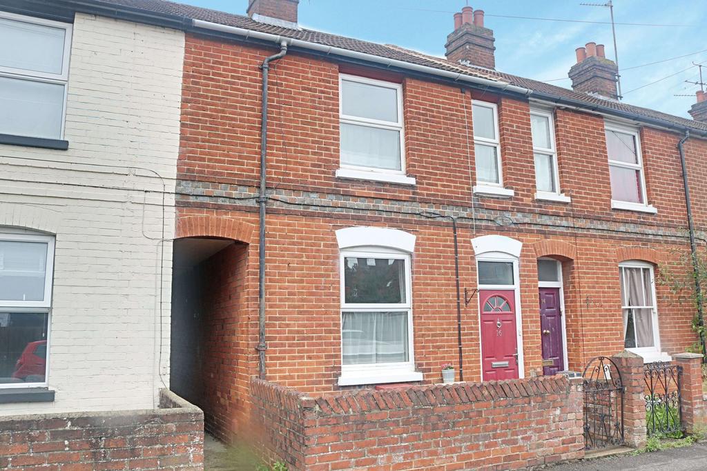 Street, Basingstoke RG21 7RL 2 bed terraced house £325,000