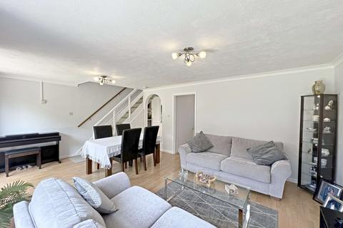 35 Handel Close, Basingstoke, RG22 4DL