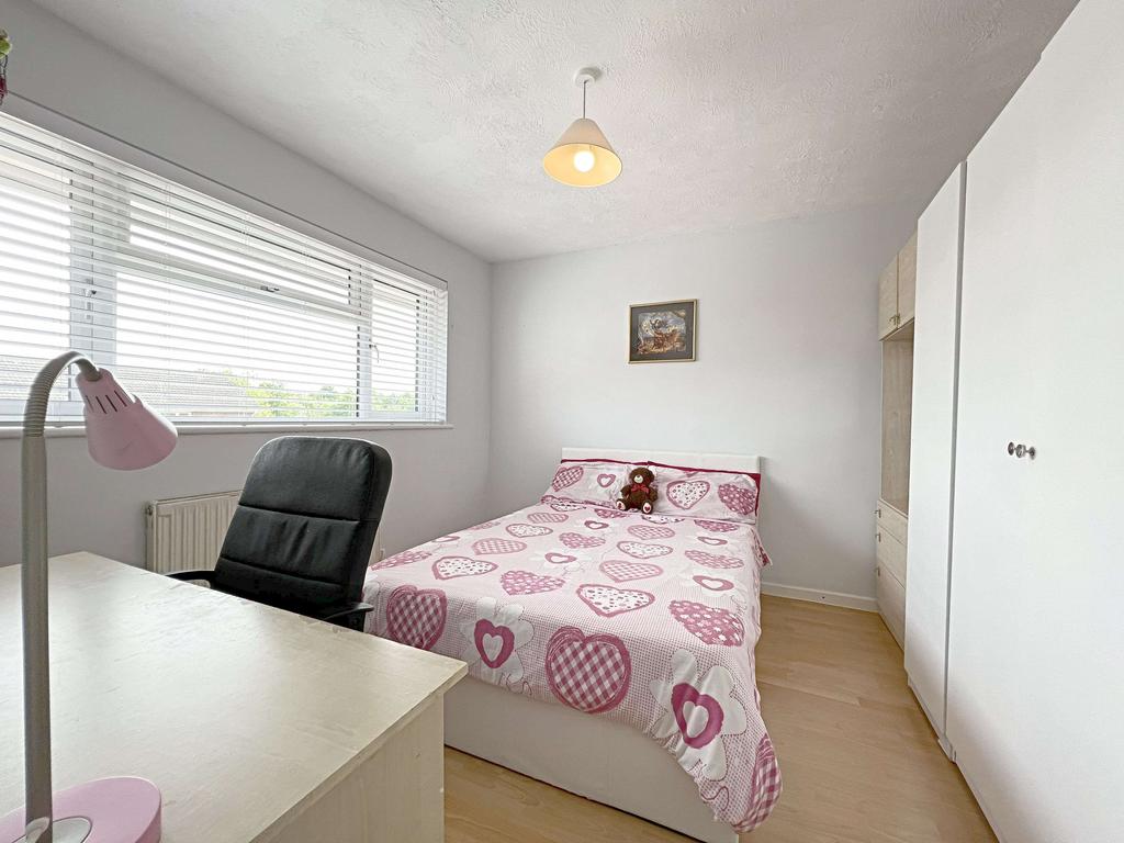 Bedroom 2 (Double)