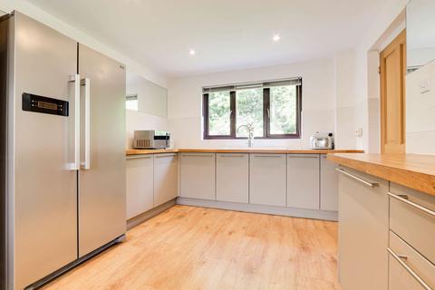 22 Heritage Park, Basingstoke, RG22 4XT