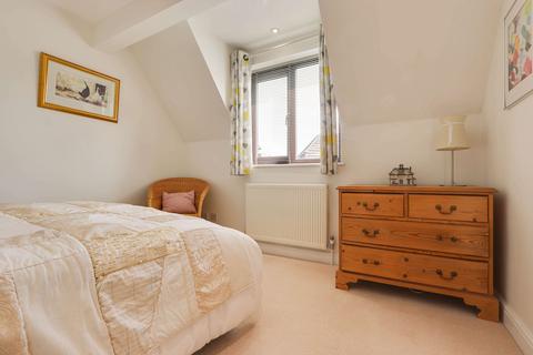 22 Heritage Park, Basingstoke, RG22 4XT