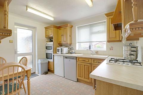 62 Brackley Way, Basingstoke, RG22 6LL