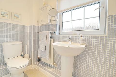 12 Compton Way, Sherfield On Loddon, Hook, RG27 0SQ
