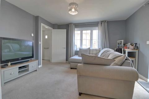 21 Corbel Rise, Chineham, Basingstoke, RG24 8BT