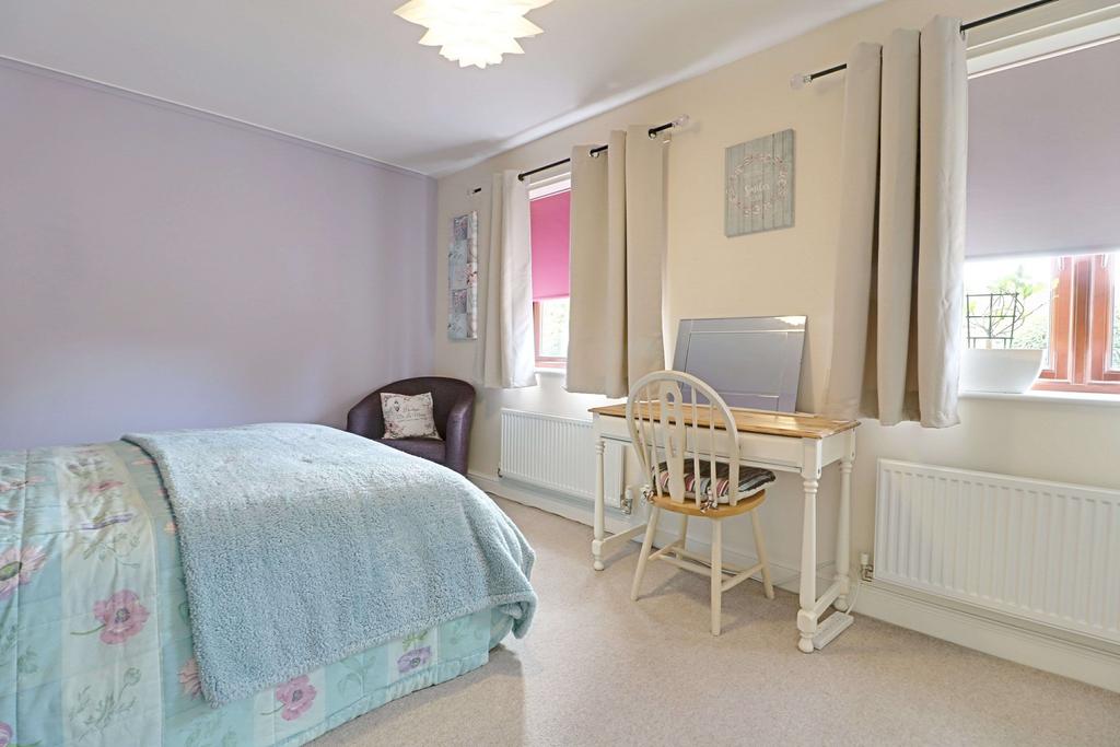 Bedroom 2 (Double)