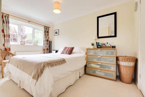 24 Anvil Way, Bramley, Tadley, RG26 5AZ