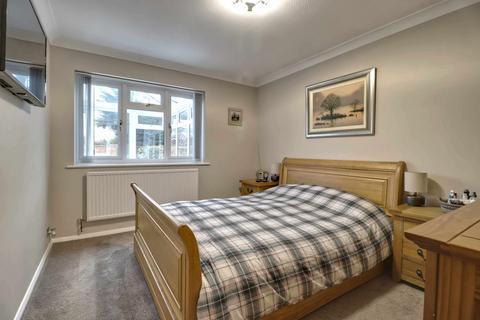 32 Ashfield, Chineham, Basingstoke, RG24 8UF