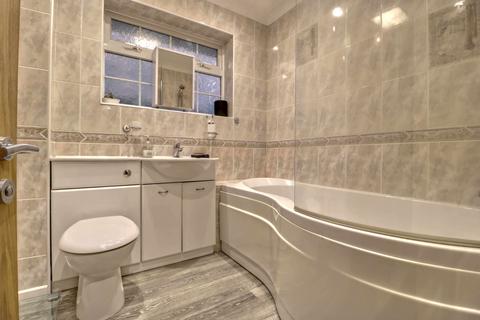 32 Ashfield, Chineham, Basingstoke, RG24 8UF