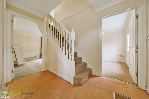 1 Allfrey Grove, Spencers Wood, Reading, RG7 1FH