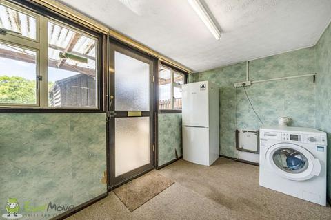 5 Beals Pightle, Charter Alley, Tadley, RG26 5PT