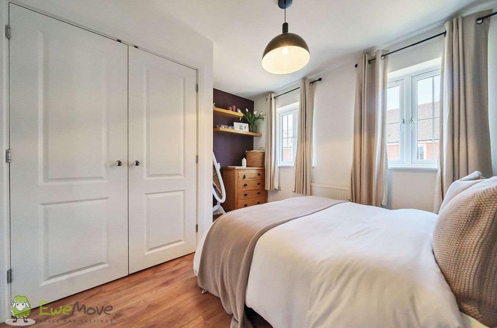 Bedroom 2 (Double)