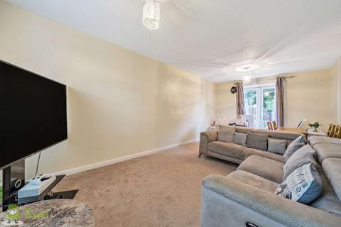 46 Burnham Road, Tadley, RG26 4QW