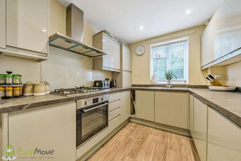 46 Burnham Road, Tadley, RG26 4QW