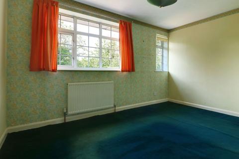 16 Burnley Close, Tadley, RG26 3NQ