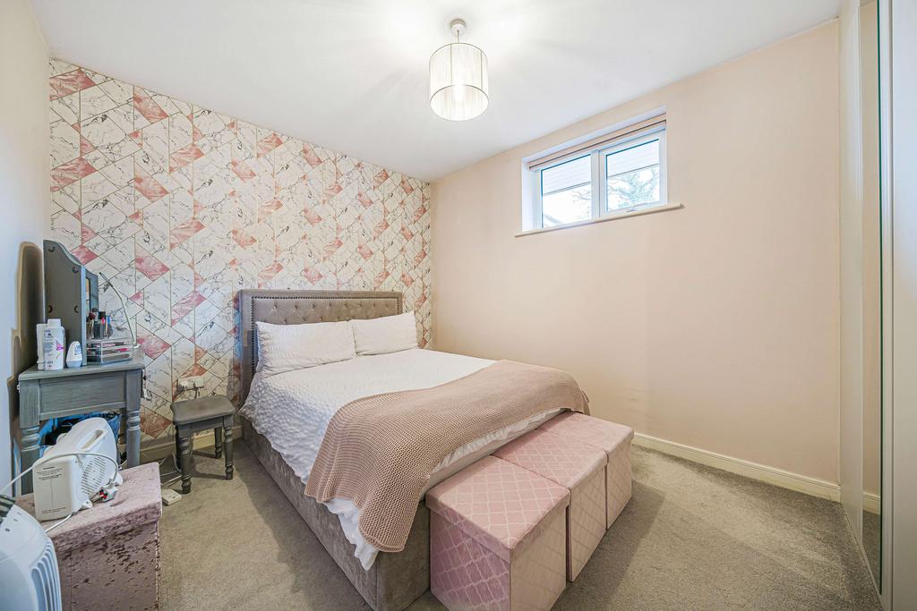 Bedroom 1 (Double)