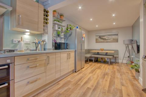 128 Grove Gate, Staplegrove, Taunton, TA2 6DF