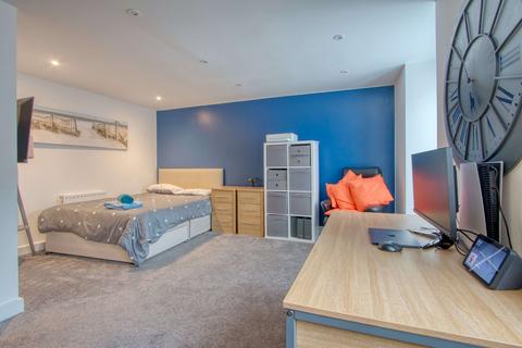 128 Grove Gate, Staplegrove, Taunton, TA2 6DF