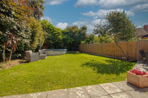 53 Addison Grove, Taunton, TA2 6JH