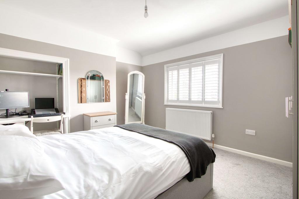 Bedroom 1 (Double)