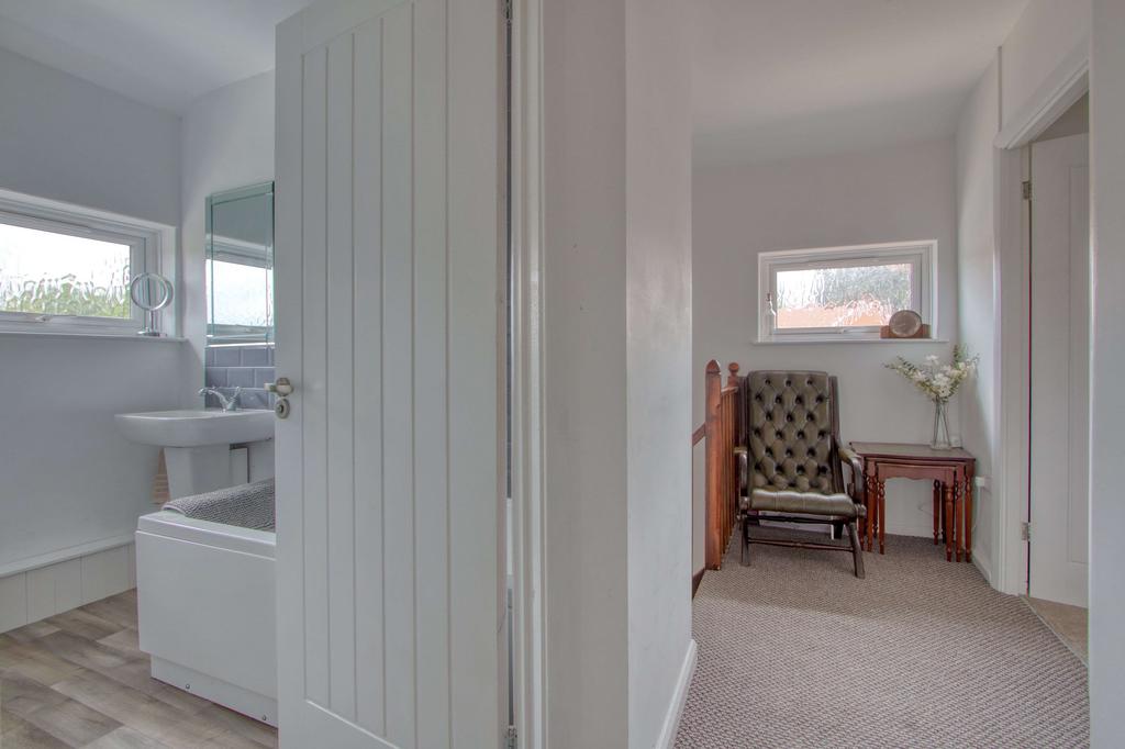 Landing &amp; Bathroom