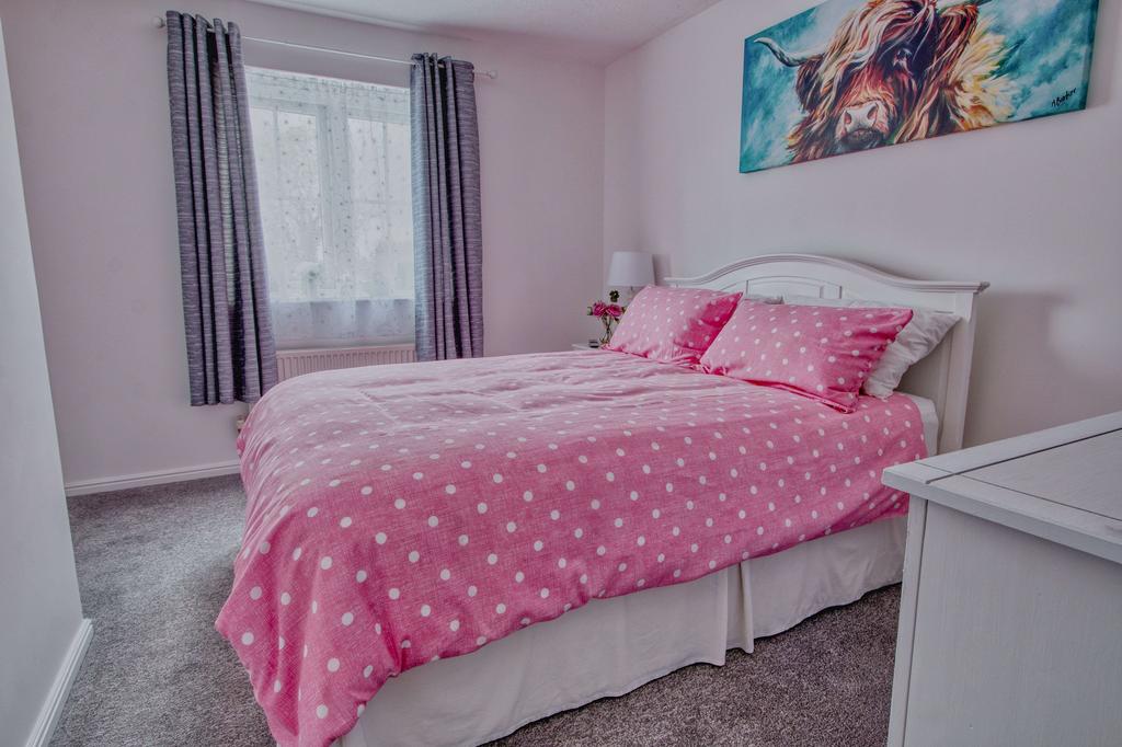 Bedroom 1 (Double)