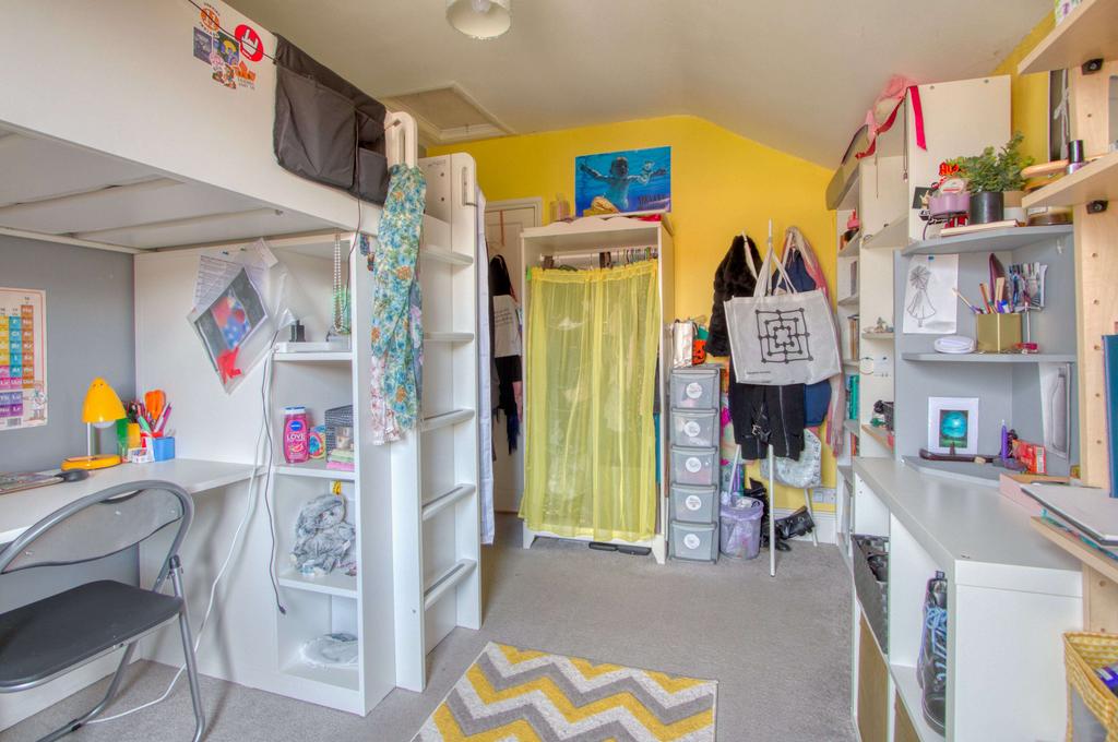 Bedroom 2 (Double)