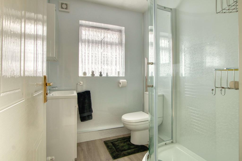 Bathroom (Shower Room)