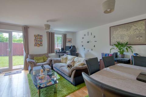 96 Grove Gate, Staplegrove, Taunton, TA2 6DF