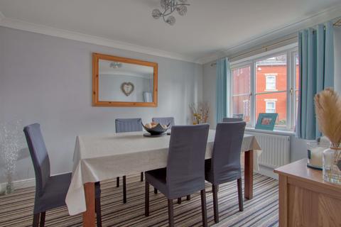 6 Merrifields, Cotford St Luke, Taunton, TA4 1PE