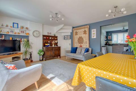 18 Morse Road, Norton Fitzwarren, Taunton, TA2 6BU
