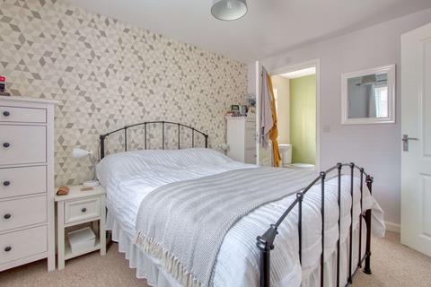 18 Morse Road, Norton Fitzwarren, Taunton, TA2 6BU