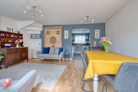 18 Morse Road, Norton Fitzwarren, Taunton, TA2 6BU