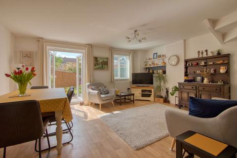 18 Morse Road, Norton Fitzwarren, Taunton, TA2 6BU