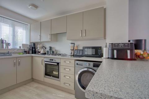 43 Pyrland Fields, Taunton, TA2 7EB